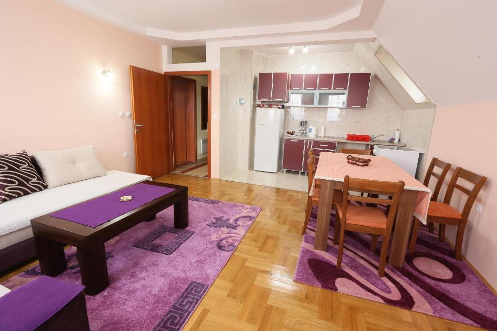 Apartments Millenium Žabljak Стая снимка